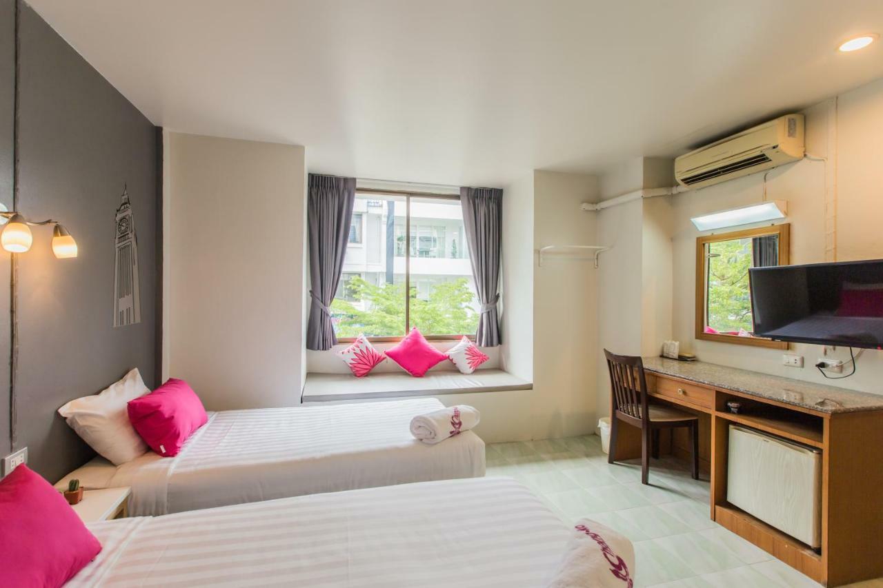 ชงโค เกสท์เฮาส์ Hotel Phuket ภายนอก รูปภาพ