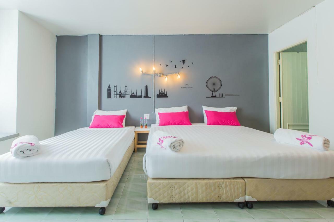 ชงโค เกสท์เฮาส์ Hotel Phuket ภายนอก รูปภาพ